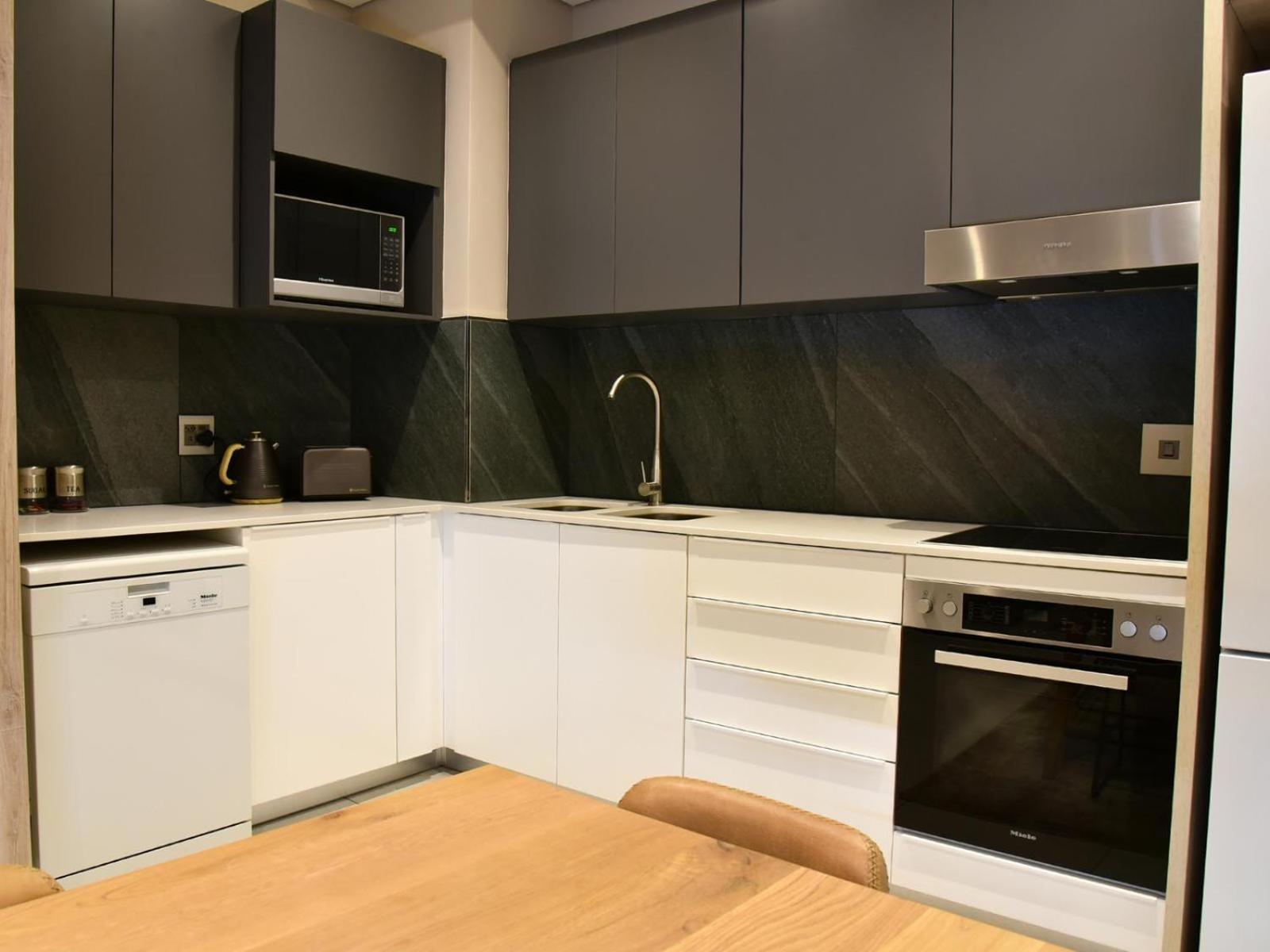 Menlyn Maine Luxury Rentals Pretoria-Noord Zewnętrze zdjęcie