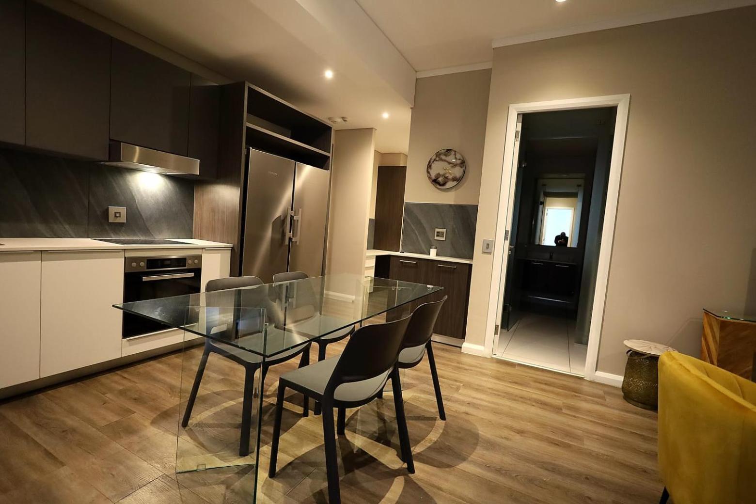 Menlyn Maine Luxury Rentals Pretoria-Noord Zewnętrze zdjęcie